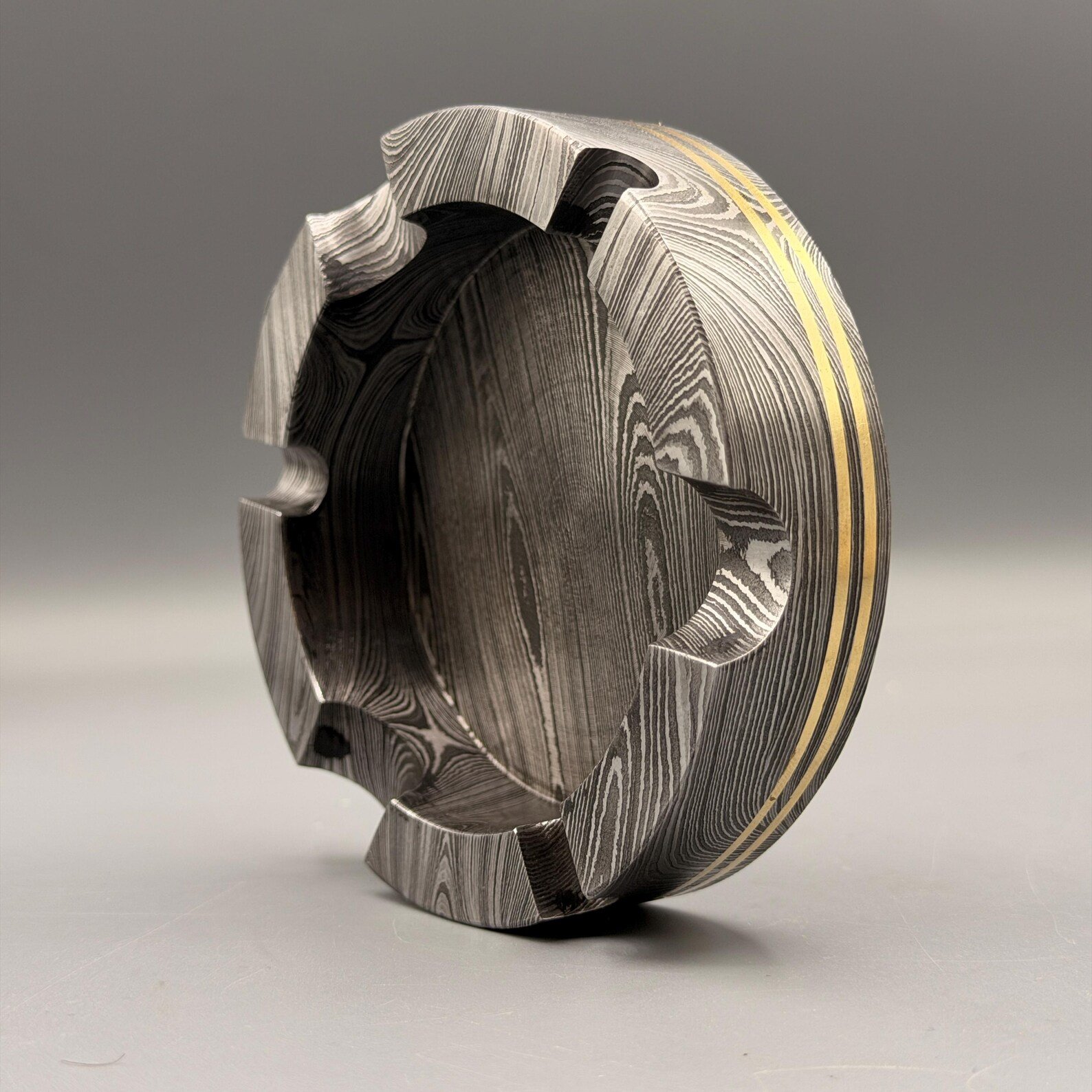 Custom Hand-Forged Damascus Steel Smoking Pipe - Image 3